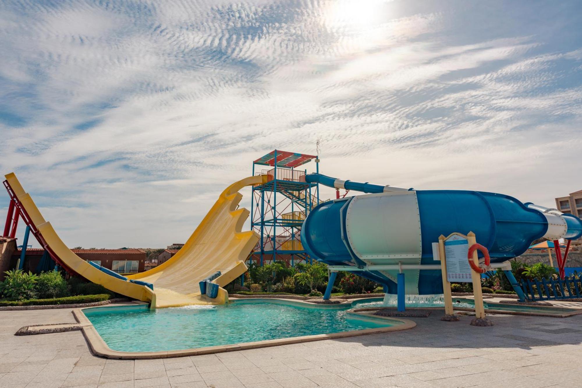 Sunrise Alora Aqua Park Resort フルガダ エクステリア 写真