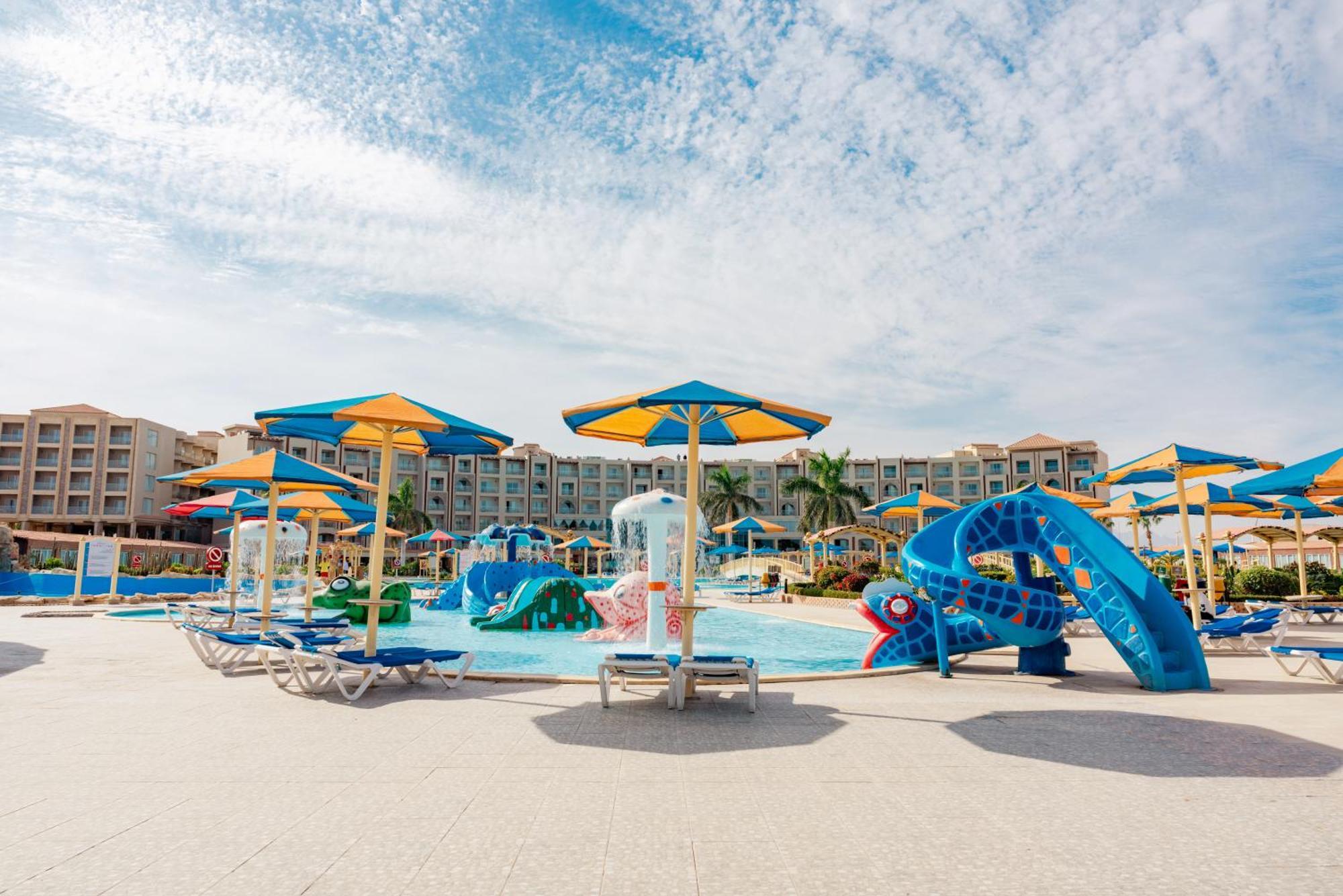 Sunrise Alora Aqua Park Resort フルガダ エクステリア 写真