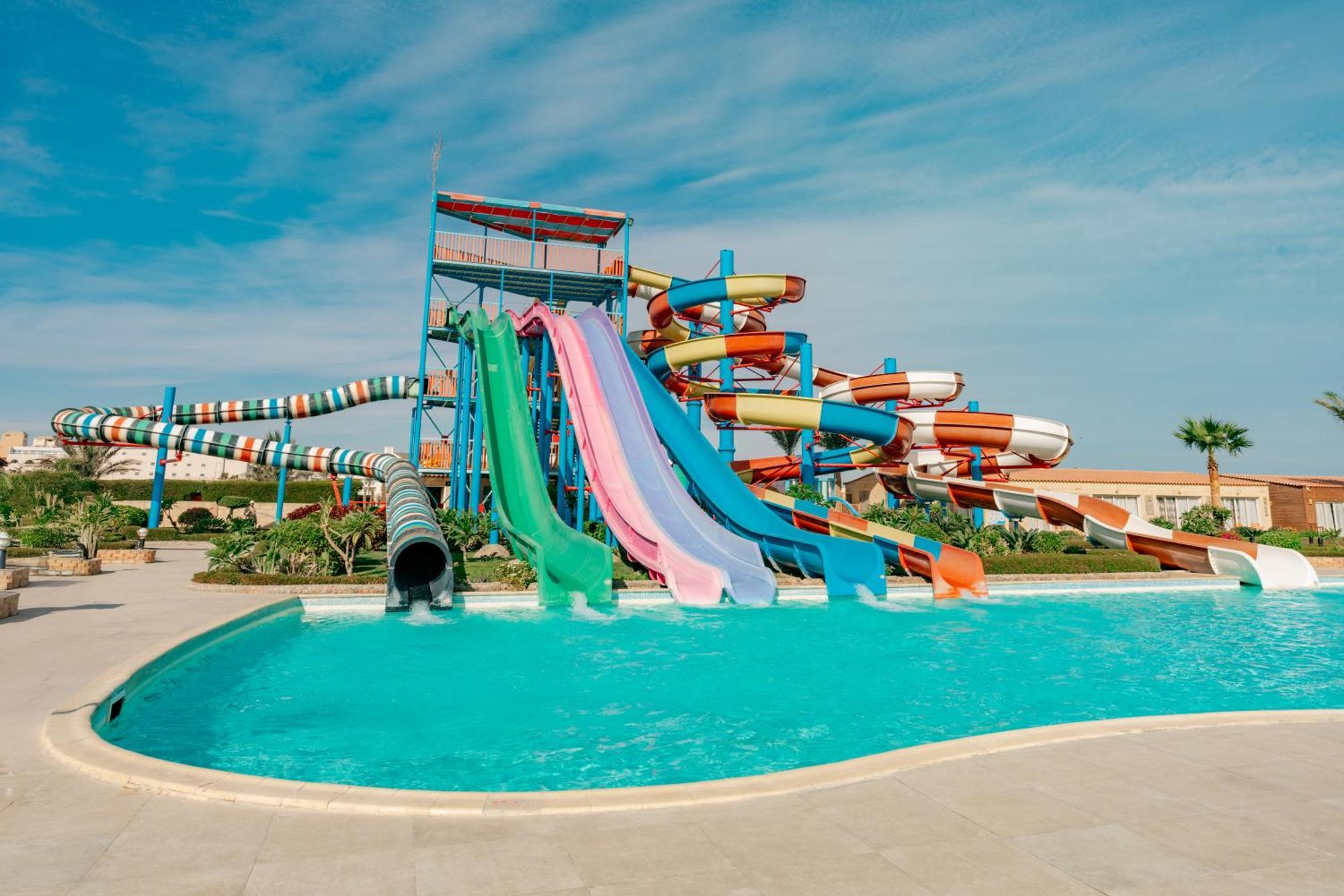Sunrise Alora Aqua Park Resort フルガダ エクステリア 写真