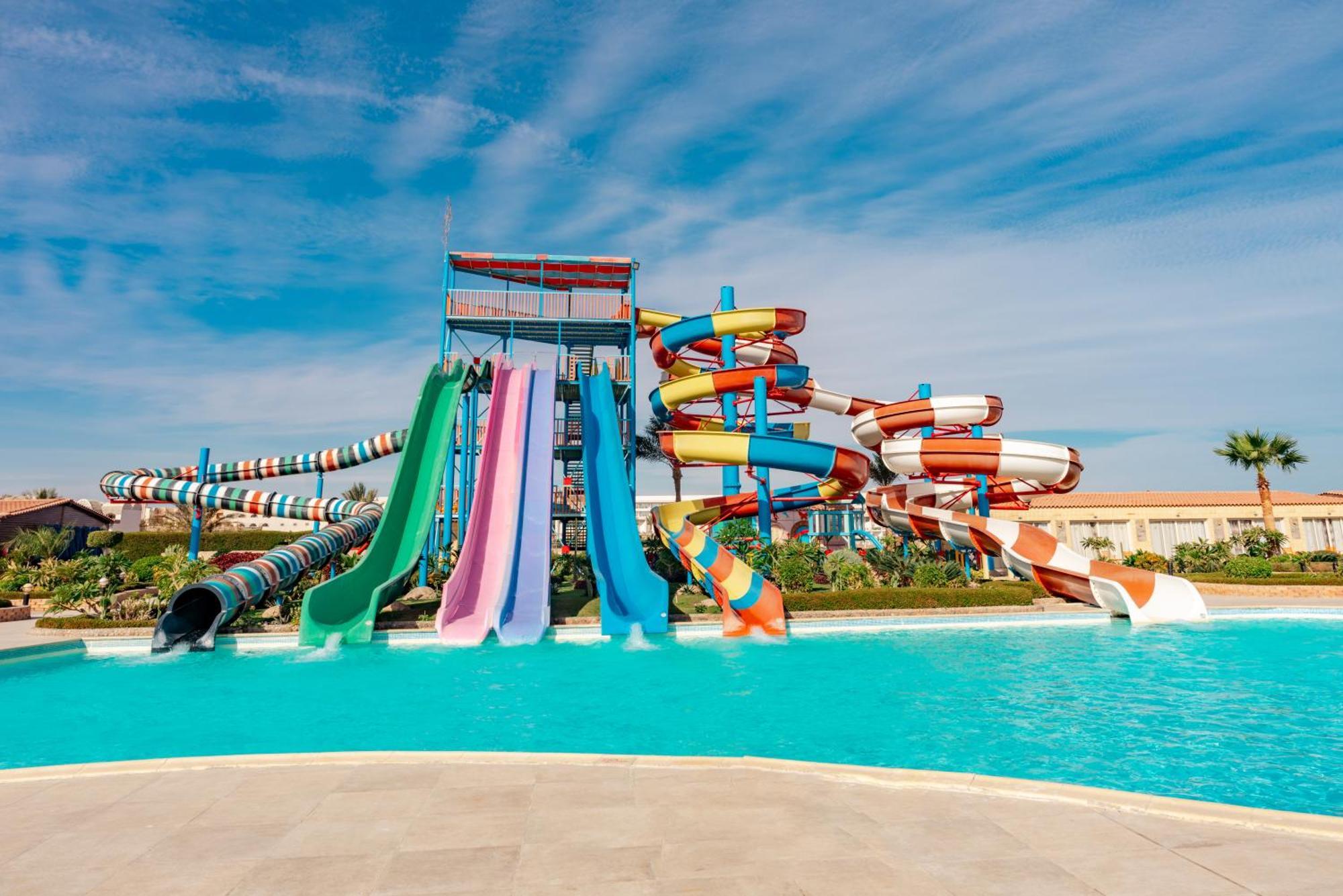 Sunrise Alora Aqua Park Resort フルガダ エクステリア 写真