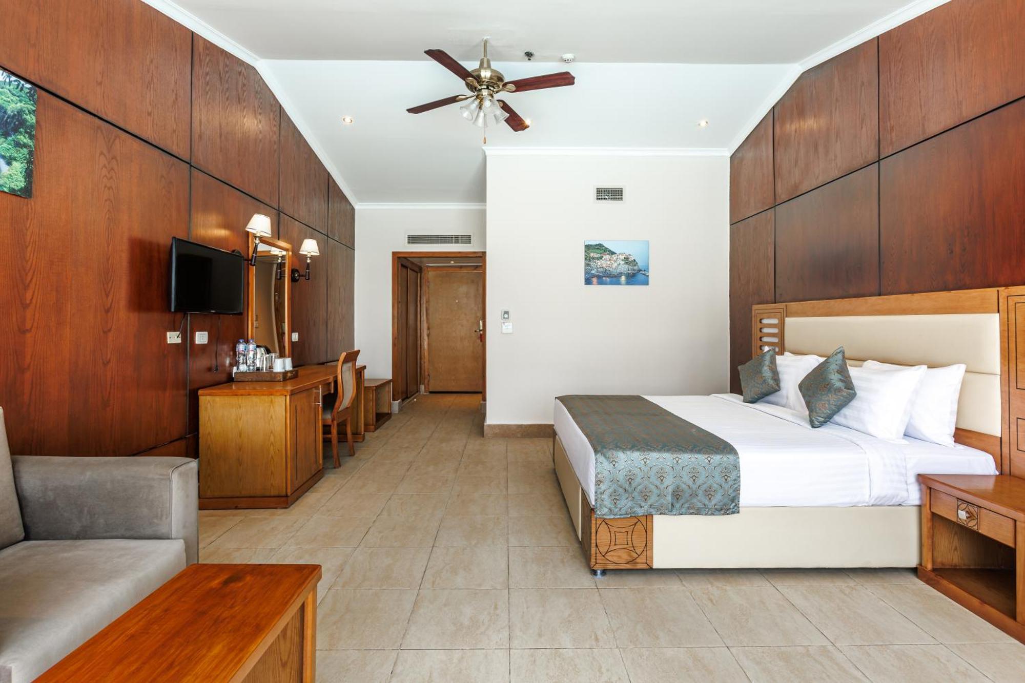 Sunrise Alora Aqua Park Resort フルガダ 部屋 写真